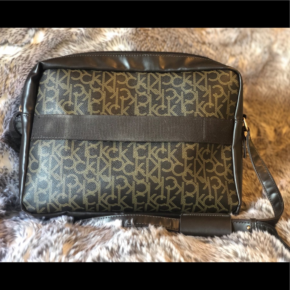 Calvin Klein Travel Laptop Bag - Picture 3 of 3